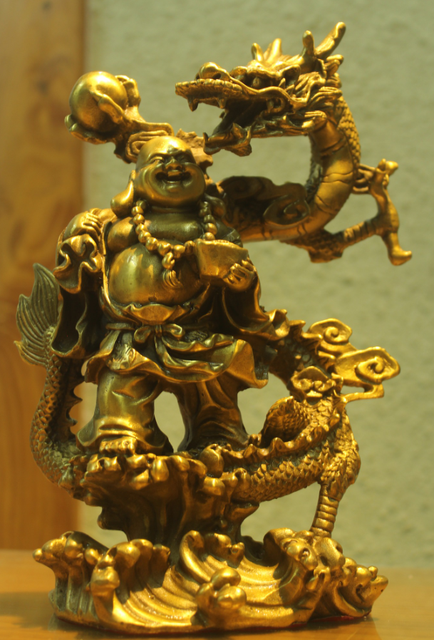 TƯỢNG PHẬT DI LẶC CƯỠI RỒNG 2.png